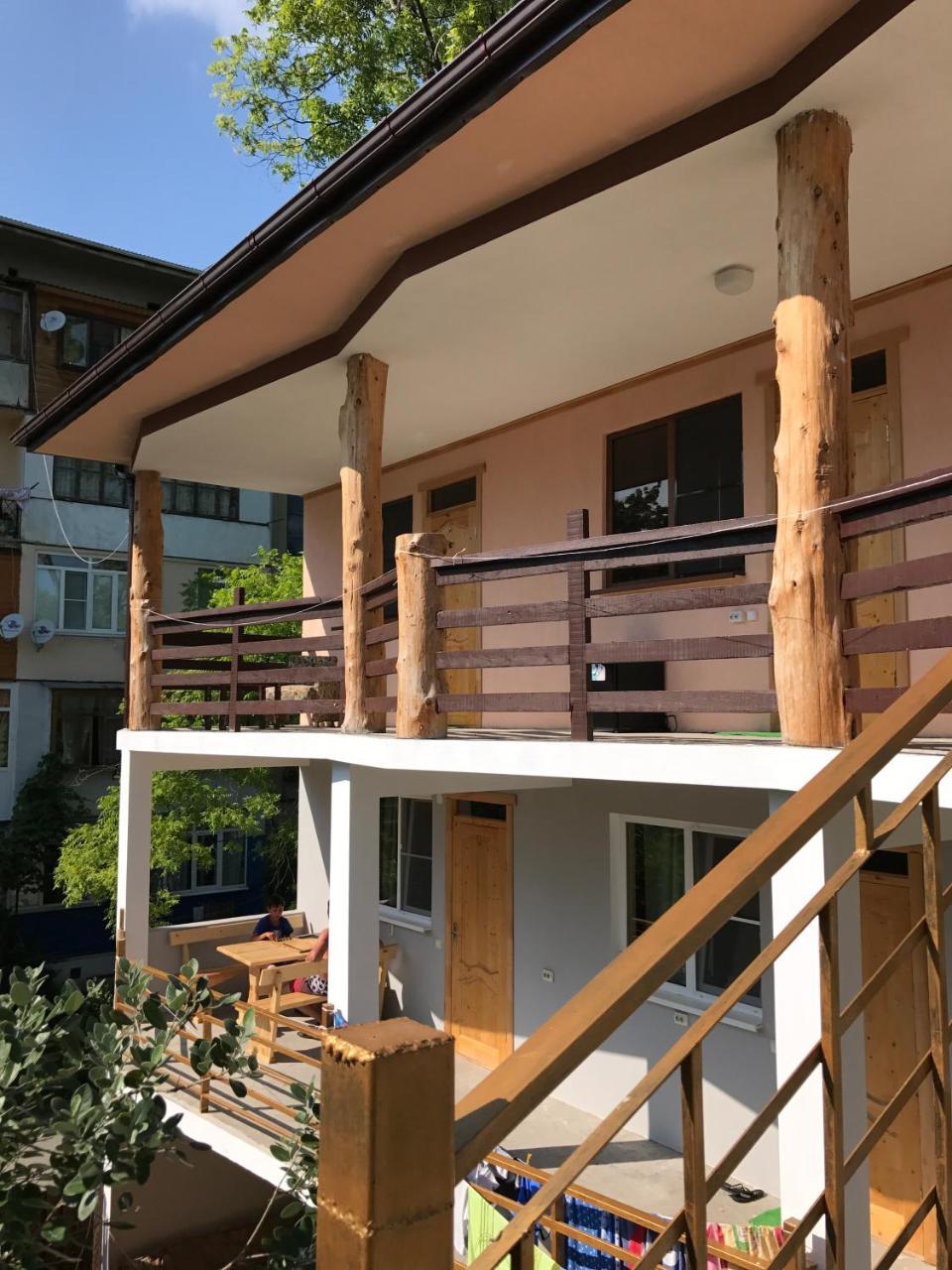 Sun Hotel Guest House Pizunda Exterior photo